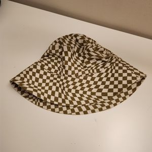 Baggu Moss Trippy Checker Bucket Hat